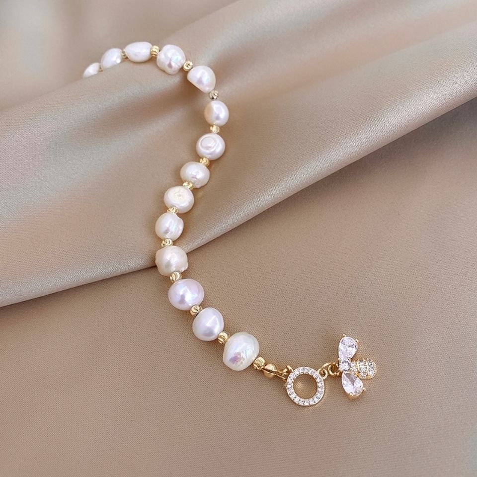 2021 Elegant Baroque Pearl String Bracelet For Woman Luxury Zircon Bee Pendant Bracelet Fashion Girl's Sweet Jewelry