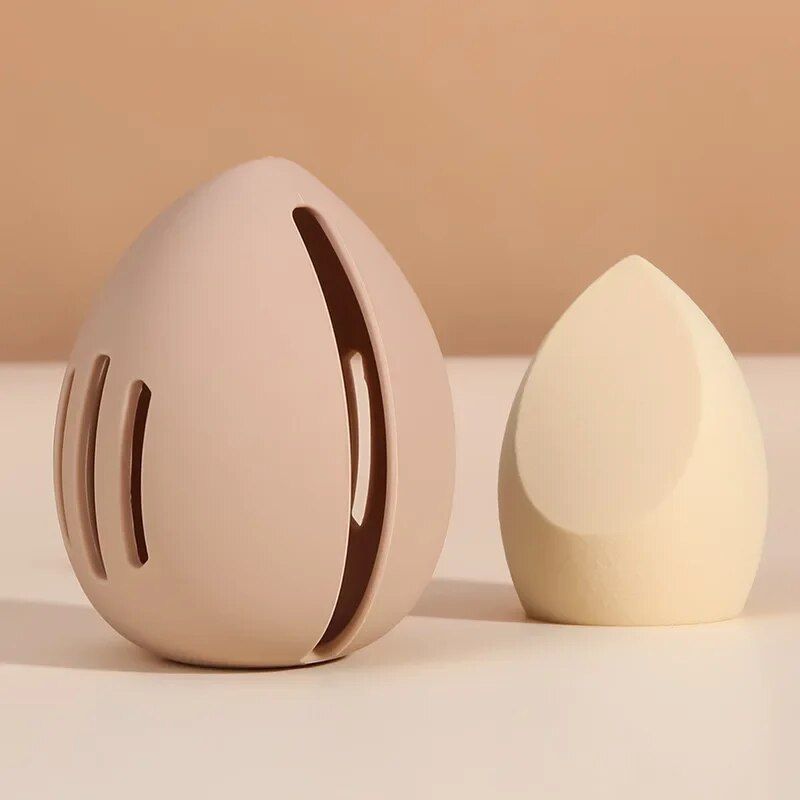 Compact Silicone Makeup Sponge Holder - Dustproof and Breathable Beauty Blender Case 
