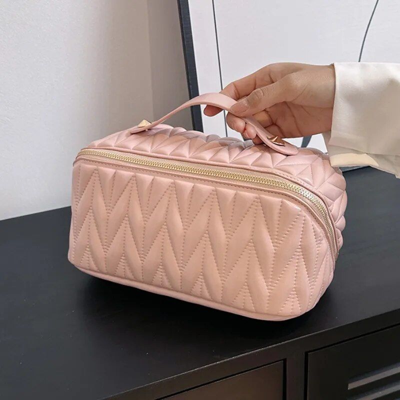 Portable PU Cosmetic Case - Zippered Makeup Brush Organizer with Large Capacity Color: Pink 