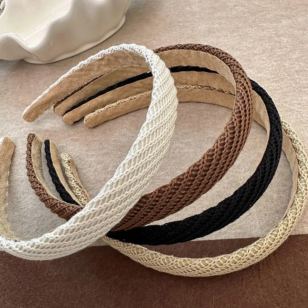 Elegant Vintage Hairband - Classic Black & White Hoop Headband for Women and Girls 